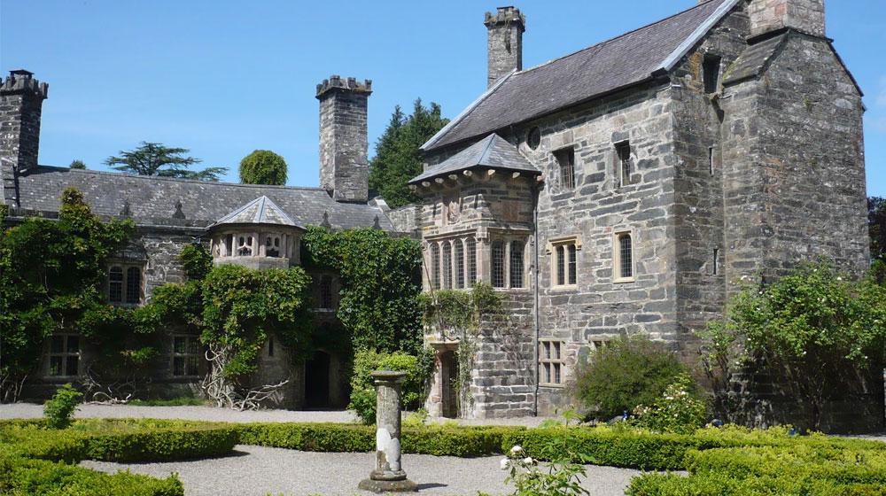 ইতিহাসপ্রেমীদের জন্য ইউরোপের সেরা হোটেল