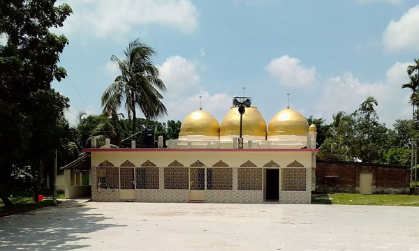 ৪০০ বছরের ঐতিহ্য বহন করছে বৃ চাপিলা শাহী মসজিদ