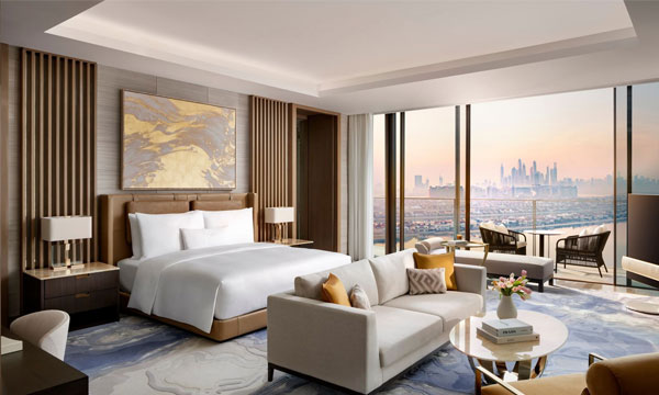 একা ভ্রমণেও দুজনের জন্য হোটেল বুকিং! যেসব যুক্তি পর্যটকদের 