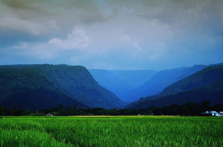 ‘ঈদের ছুটিতে ভ্রমণ: যে বিষয়গুলো ভ্রমণকে আনন্দদায়ক করে তুলবে’