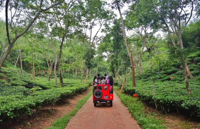 ঈদের ছুটিতে নারীদের ভ্রমণ আয়োজন যেতে পারেন আপনিও