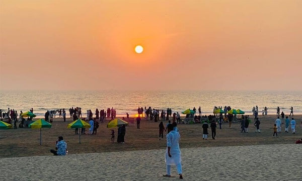 ঈদে কক্সবাজারে পর্যটক সেবায় নামছে ৫০ জন