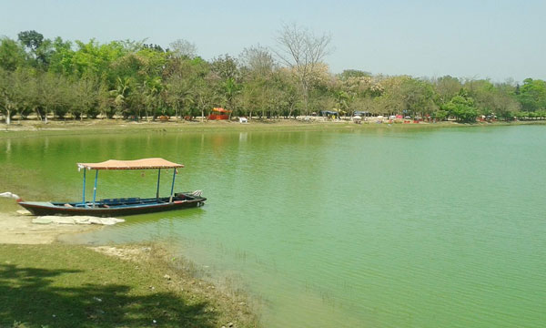 দিনাজপুরের পাঁচ ঐতিহ্যবাহী দিঘী অবহেলায় হারাচ্ছে ইতিহাস