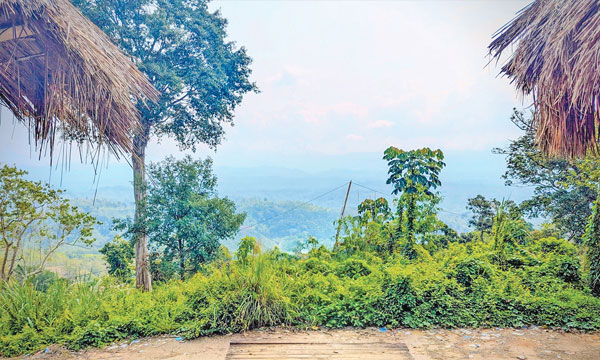 মেঘের ক্যানভাসে লুসাই সংস্কৃতির জীবন্ত ঠিকানা