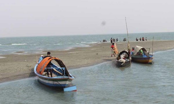 ঢাকার কাছে জনপ্রিয় ভ্রমণ গন্তব্য মৈনট ঘাট