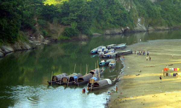 সাঙ্গু নদে পর্যটক নিরাপত্তায় কঠোর ব্যবস্থা, নিবন্ধিত নৌযান ও গাইড বাধ্যতামূলক
