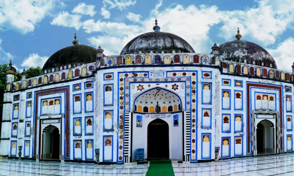ইতিহাসপ্রেমীদের ভ্রমণ তালিকায় রাখতে পারেন আরিফাইল মসজিদ