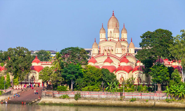 ইতিহাস ও আধ্যাত্মিকতার অনন্য ঠিকানা দক্ষিণেশ্বর