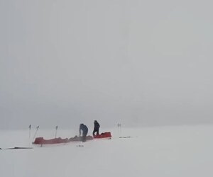 ছুটির শেষ দিনেও কক্সবাজার সৈকতে পর্যটকের ভিড়