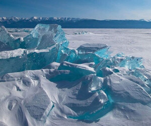 বিশ্বের গভীরতম হ্রদে বাস তলিয়ে নিখোঁজ ৭ চীনা পর্যটক