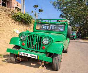 ইংরেজদের জিপ যেভাবে হয়ে উঠল পাহাড়ের ‘চান্দের গাড়ি’