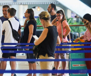 মধ্যপ্রাচ্য সংকটে জার্মানির ৩০ হাজার পর্যটক আটকা