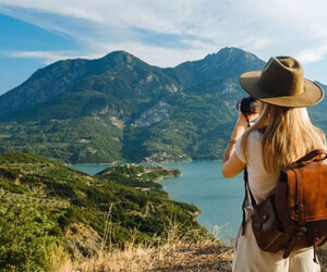 ঈদে একা ভ্রমণে এই ৫ ভুল করবেন না