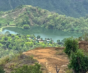 পাহাড়ের চূড়ায় নীল বিস্ময়, কেন বিখ্যাত বগালেক?