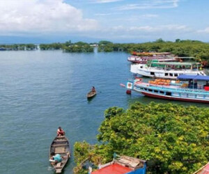 টাঙ্গুয়ার হাওরে পর্যটকদের সতর্কবার্তা, আপাতত ভ্রমণ এড়িয়ে চলার আহ্বান