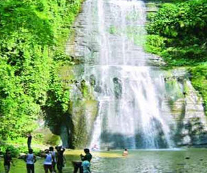৯৯৯-এ ফোন, হামহাম থেকে উদ্ধার ১০ পর্যটক