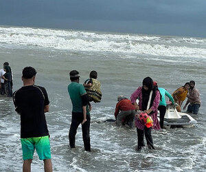 বৃষ্টিভেজা কক্সবাজারে বাড়ছে ভ্রমণপিপাসুদের আকর্ষণ