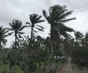 গভীর নিম্নচাপের প্রভাবে উত্তাল সাগর, ৩ নম্বর সংকেত বহাল