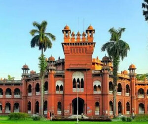 ইতিহাসের সাক্ষী দেশের কয়েকটি শতবর্ষী স্থাপনা